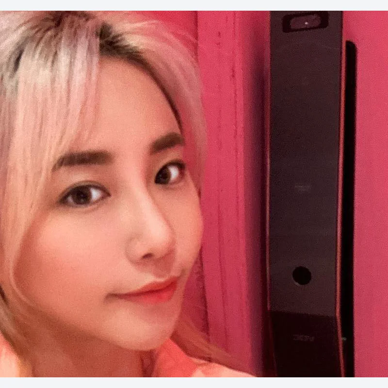 大學生了沒出道的 Ruby 林珮瑩 近日在西門町開店了